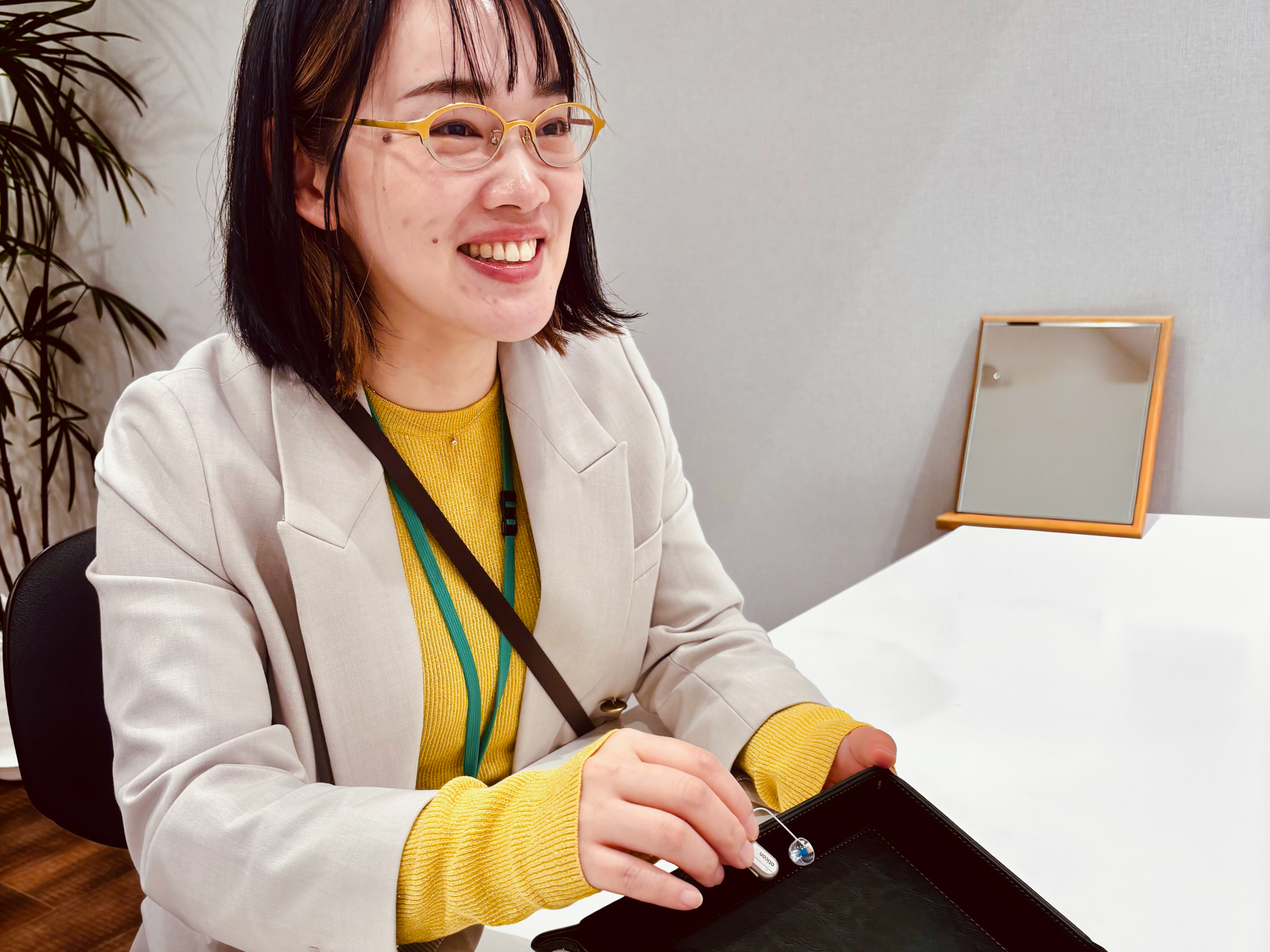 Baton浦和パルコ店認定補聴器技能者 青木の顔写真